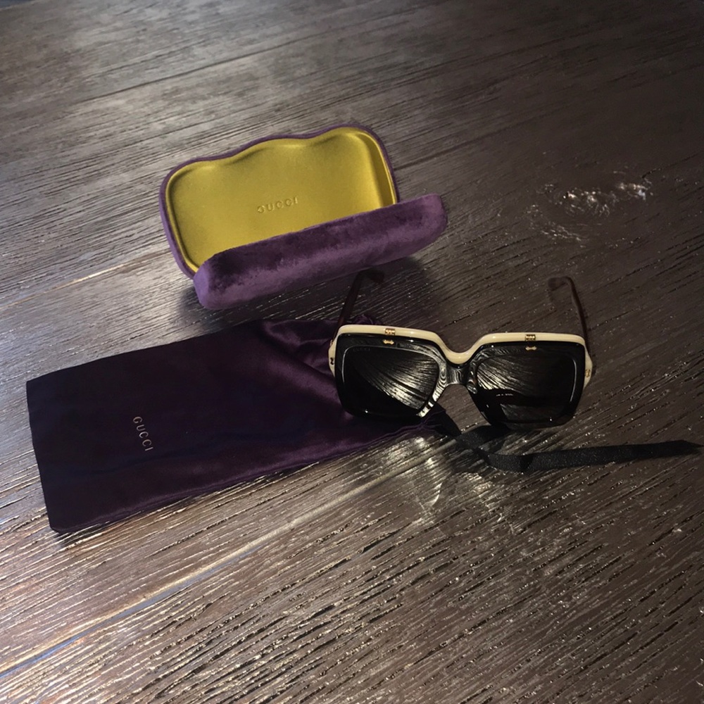Gucci Flip glasses